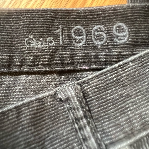 Gap Straight Leg Corduroy - Picture 3 of 10